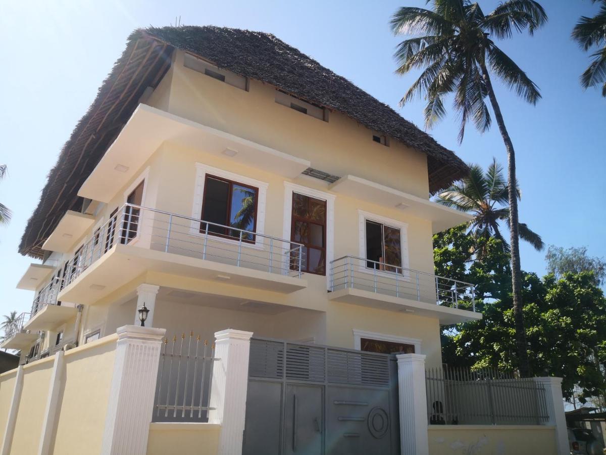 Mambo Inn Nungwi Exterior photo