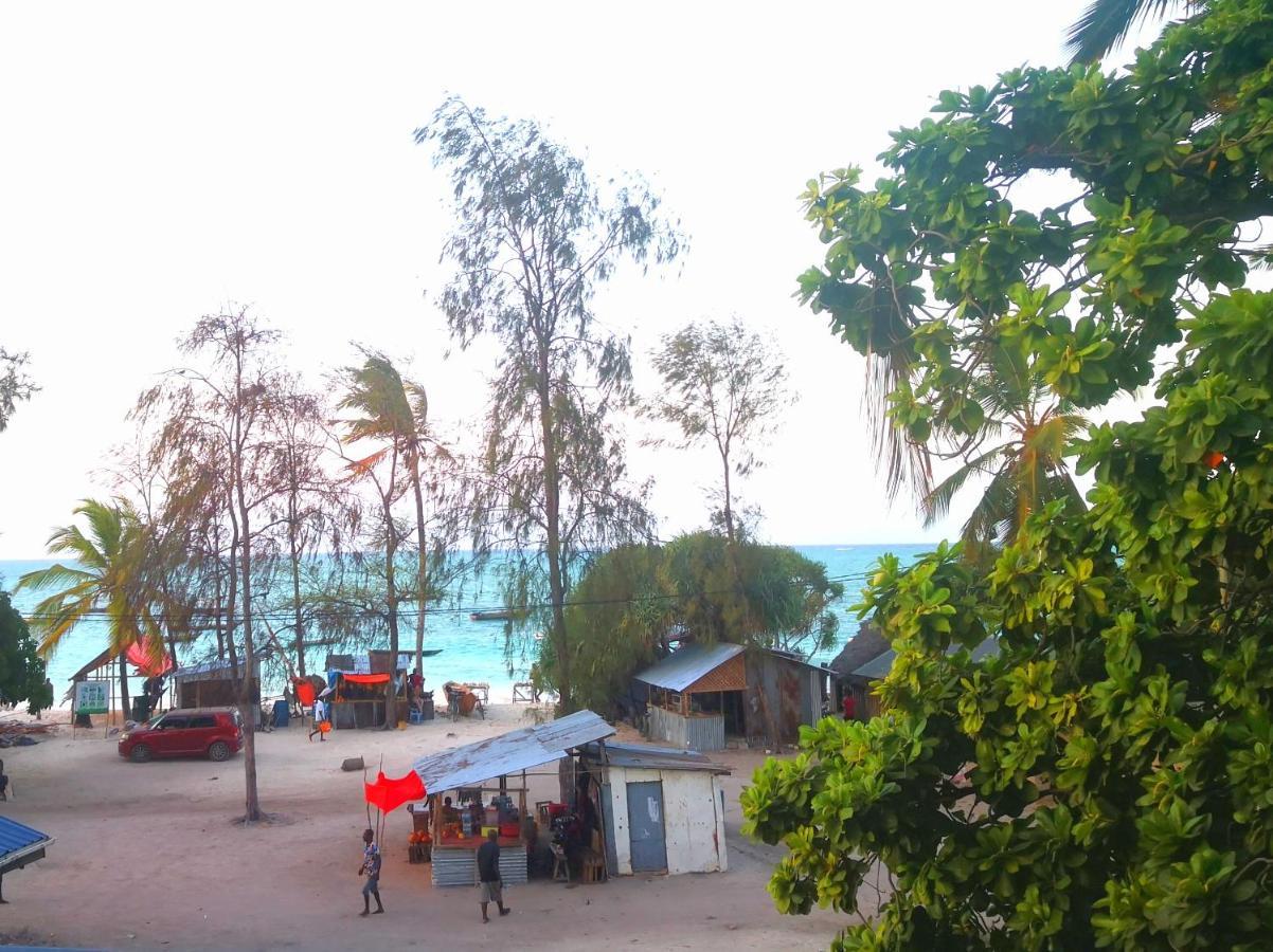 Mambo Inn Nungwi Exterior photo